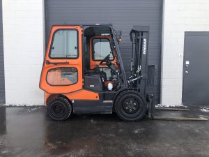 Doosan G25E-5 Forklift with heated cab For Sale