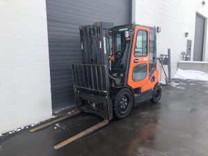 Doosan G25P-5 forklift with heated cab for sale in Alberta, BC and SK