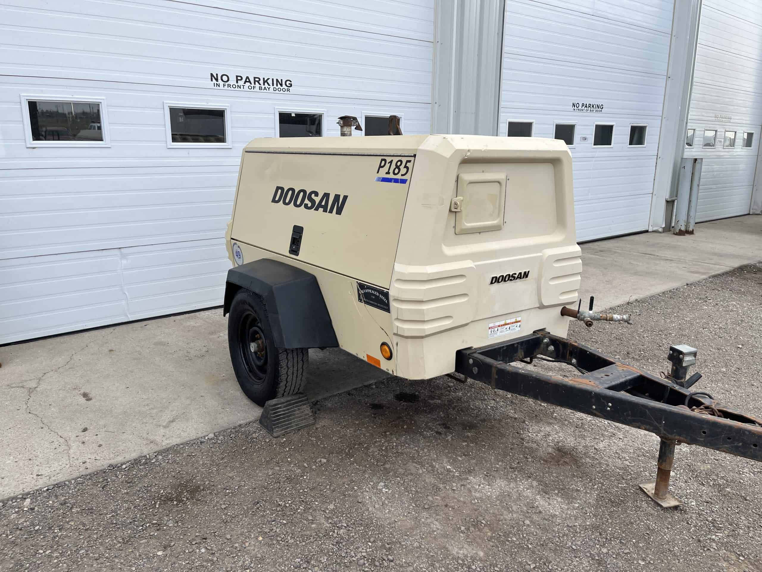 Doosan P185 for sale tow behind diesel air compressor in Regina & Saskatoon SK, Winnipeg & Brandon Manitoba.